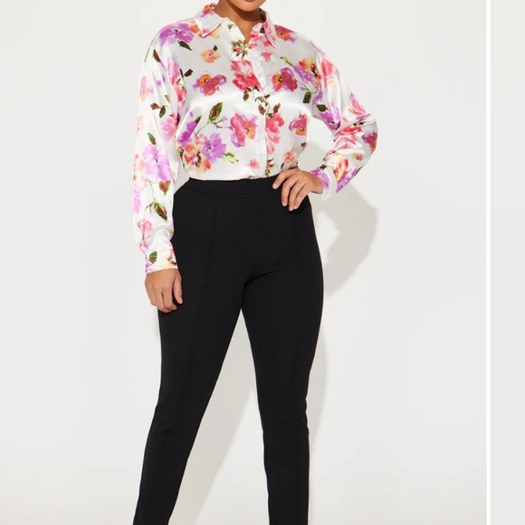 Brand New Floral Blouse - Picture 1 of 5